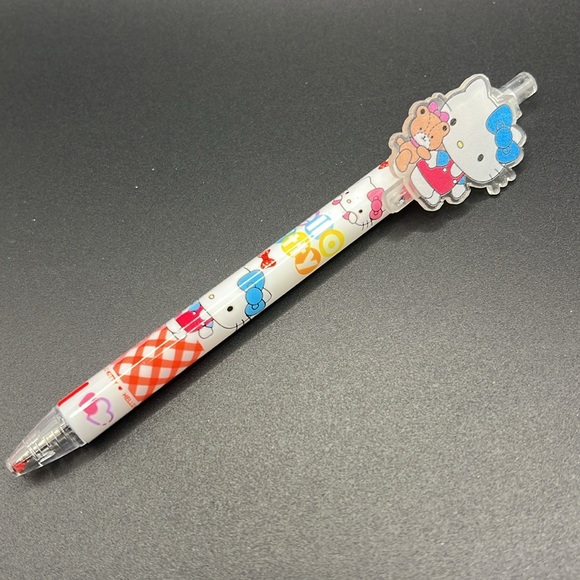 Set of 6 Hello Kitty Pens - Picture 11 of 13